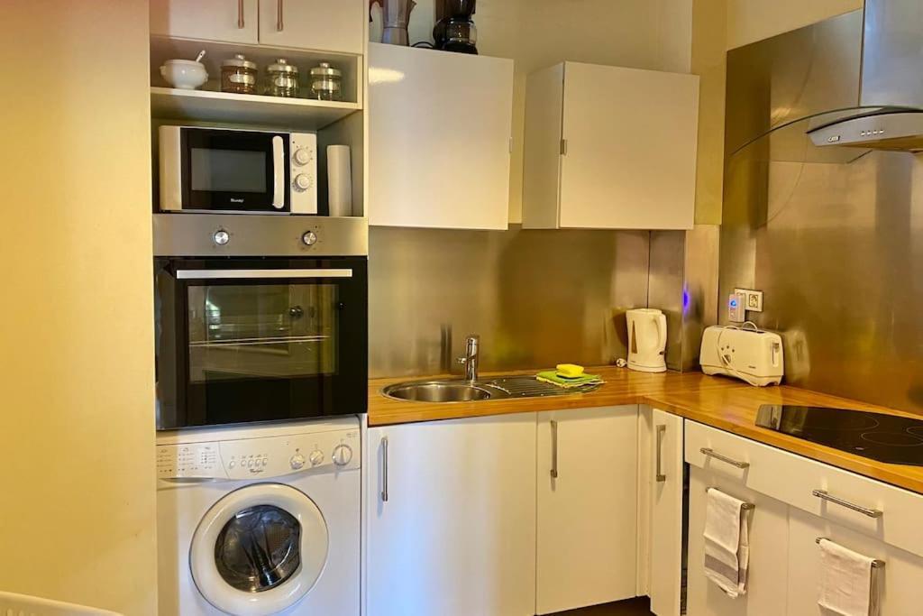 ארויומולינוס Madrid City Modern Apartment In Villa, Free Wifi מראה חיצוני תמונה