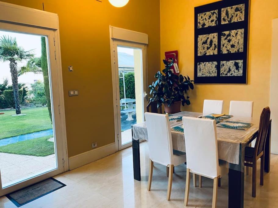 ארויומולינוס Madrid City Modern Apartment In Villa, Free Wifi מראה חיצוני תמונה