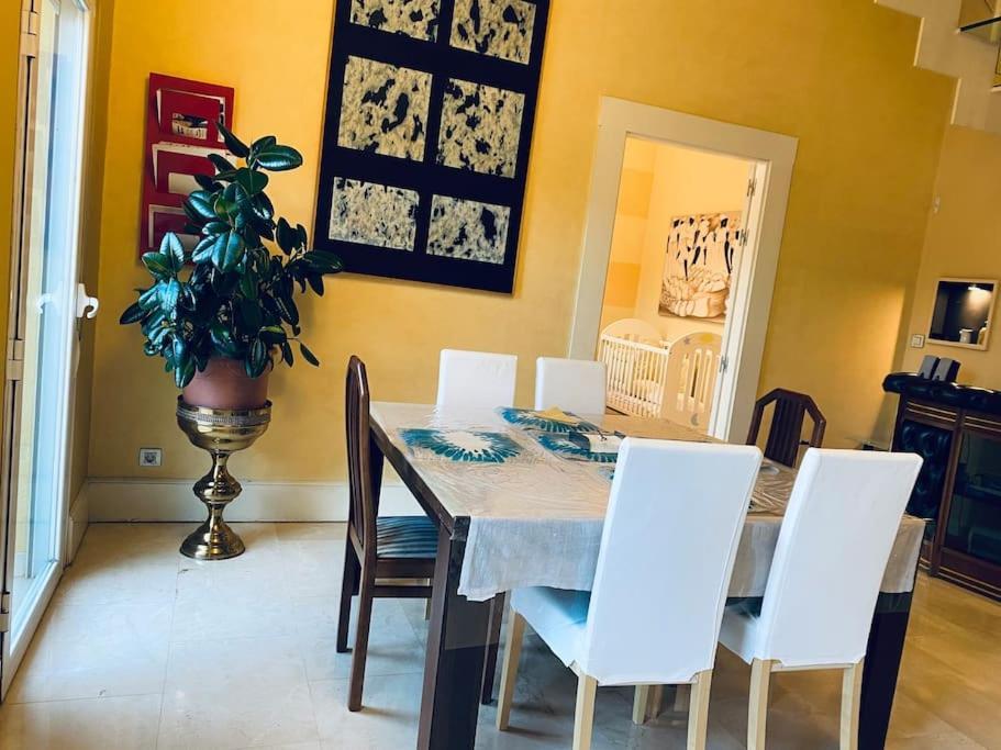 ארויומולינוס Madrid City Modern Apartment In Villa, Free Wifi מראה חיצוני תמונה